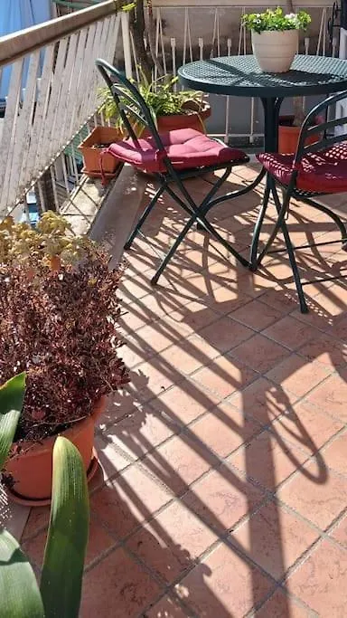 Elegante Casa In Centro A Napoliアパートメント ナポリ