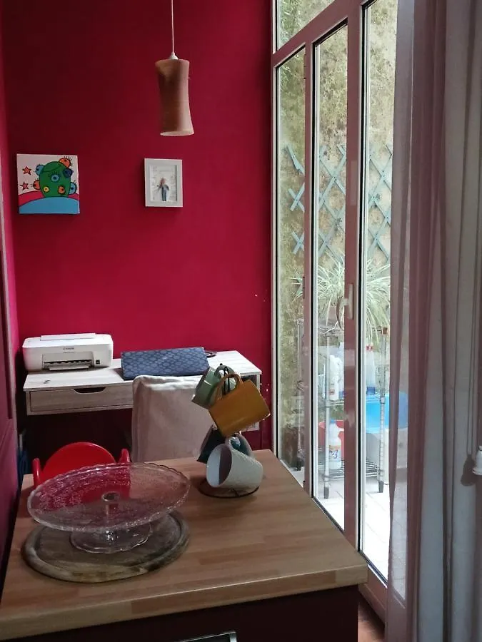 Elegante Casa In Centro A Napoliアパートメント アパート